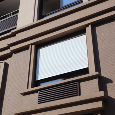 卷帘遮阳一体化窗